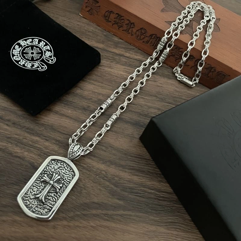 GoodFit Chrxmx Hxxrts Necklaces 301607
