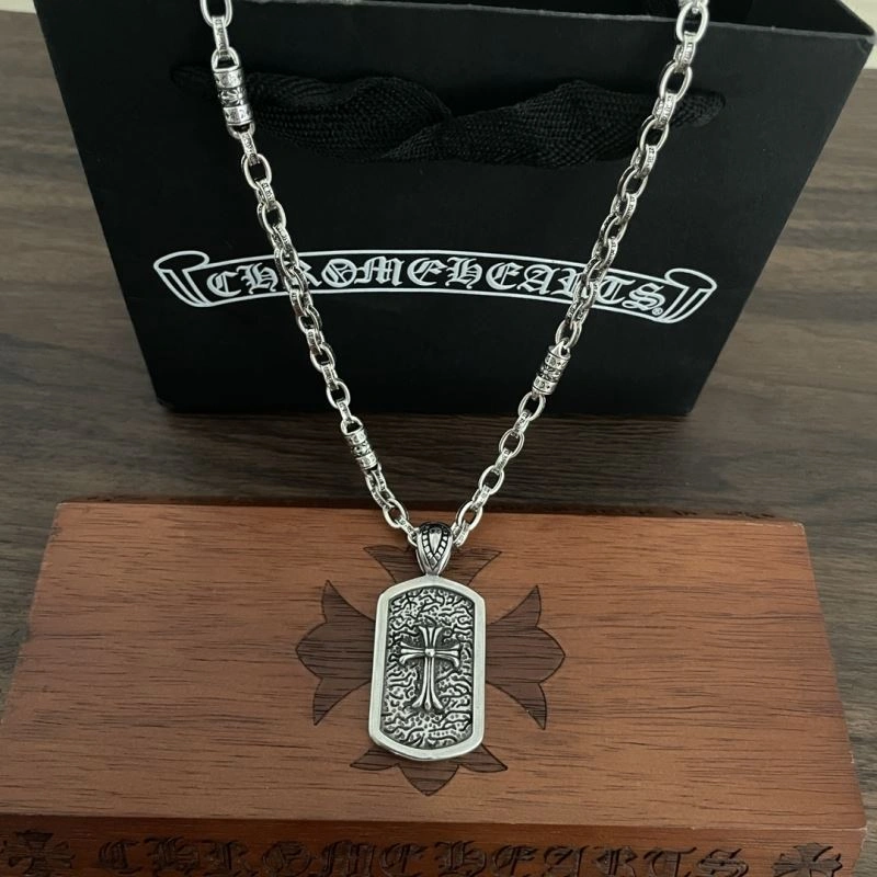 GoodFit Chrxmx Hxxrts Necklaces 301607