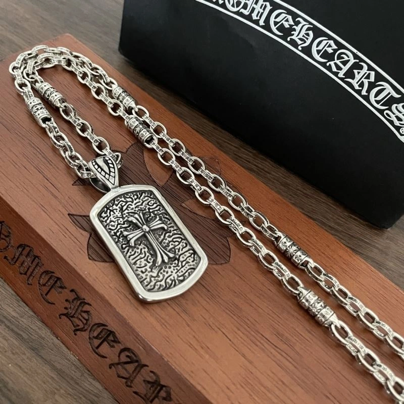 GoodFit Chrxmx Hxxrts Necklaces 301607