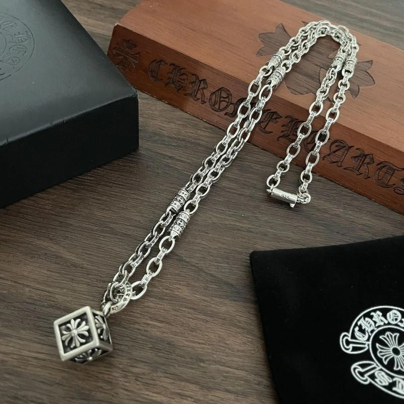 SportInspired Chrxmx Hxxrts Necklaces 301599
