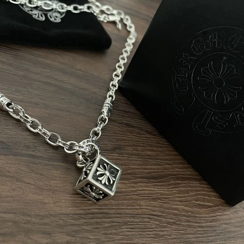 SportInspired Chrxmx Hxxrts Necklaces 301599