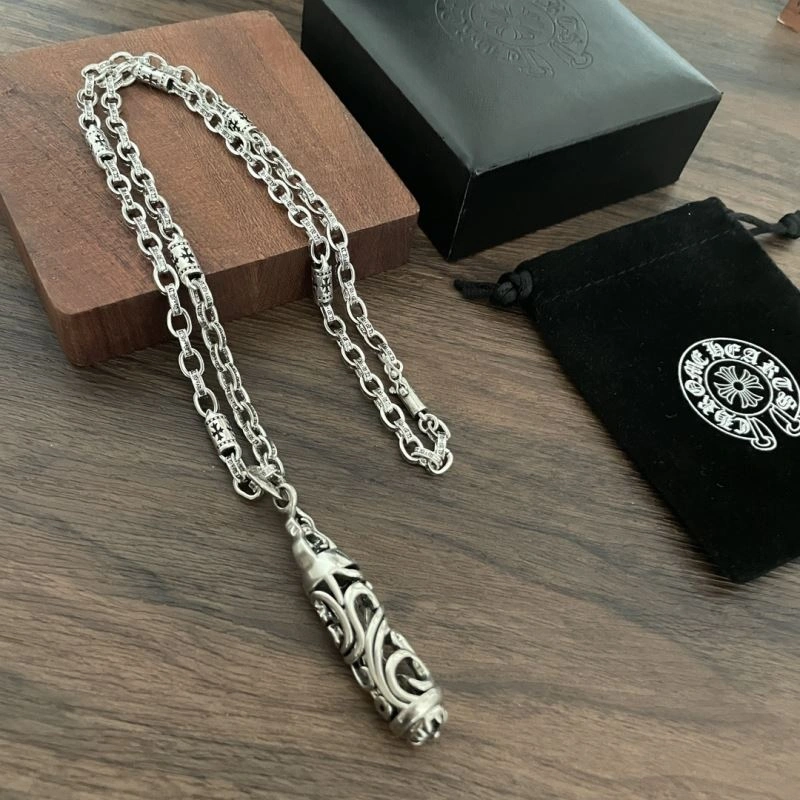 EyeCatching Chrxmx Hxxrts Necklaces 301590