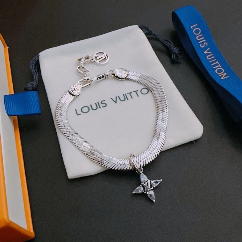 LX Necklaces Sleek 312200