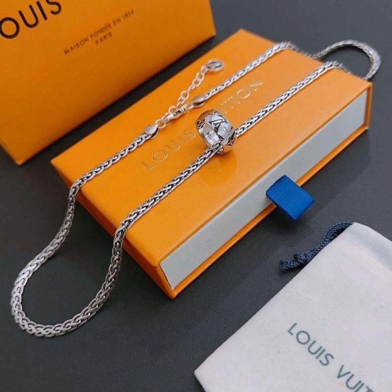 Refined LX Necklaces 312195