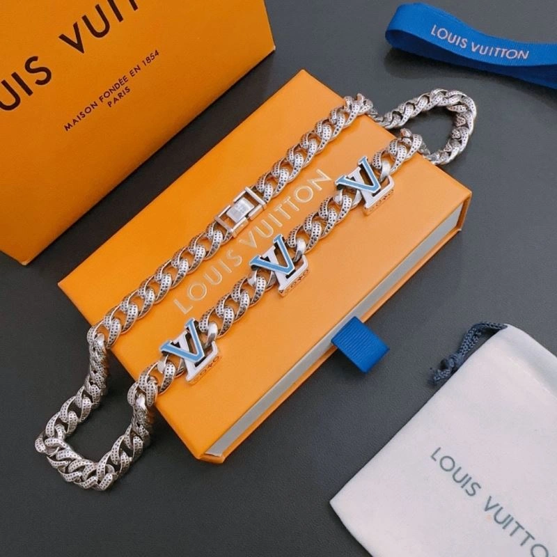 Trendy LX Necklaces 312190