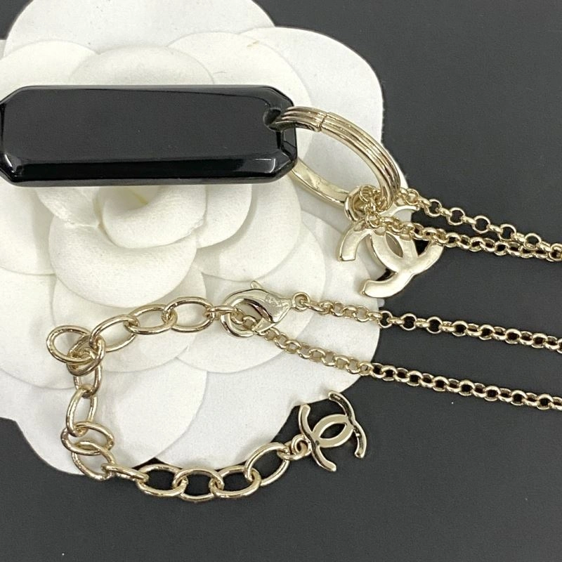WellDesigned Chxnxl Necklaces 293238