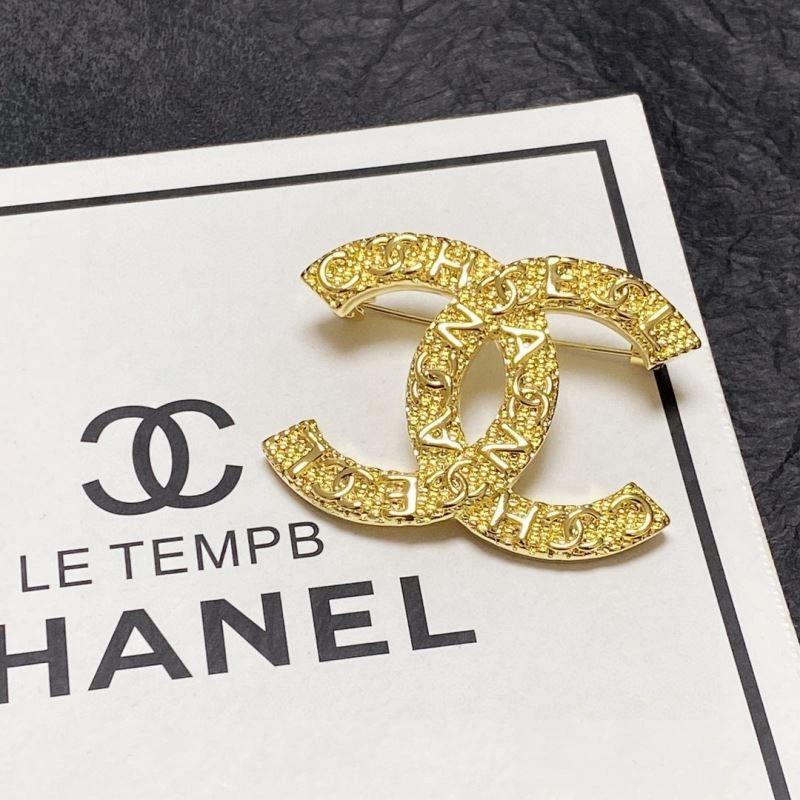 Affordable Chxnxl Brooches 293520