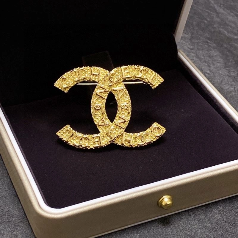 Affordable Chxnxl Brooches 293520