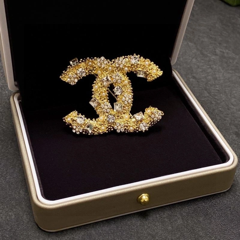 AllSeason Chxnxl Brooches 293517