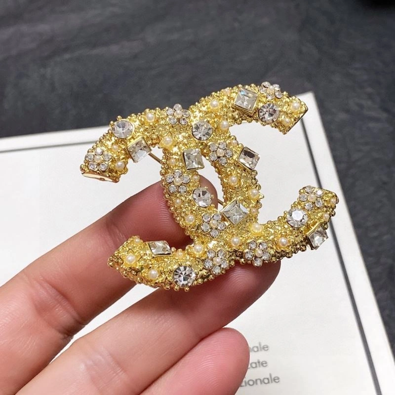 AllSeason Chxnxl Brooches 293517