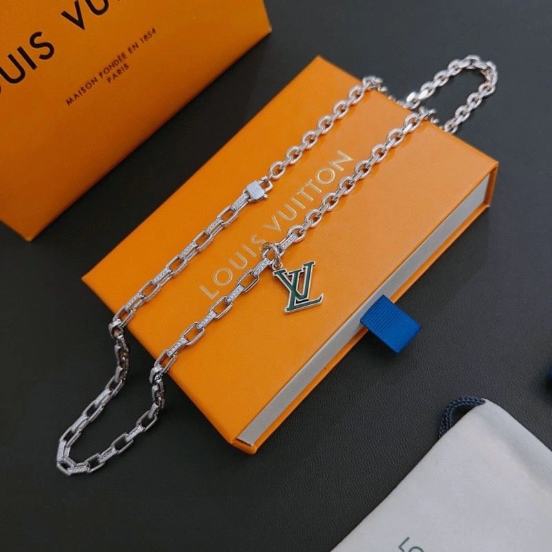 Functional LX Necklaces 312180