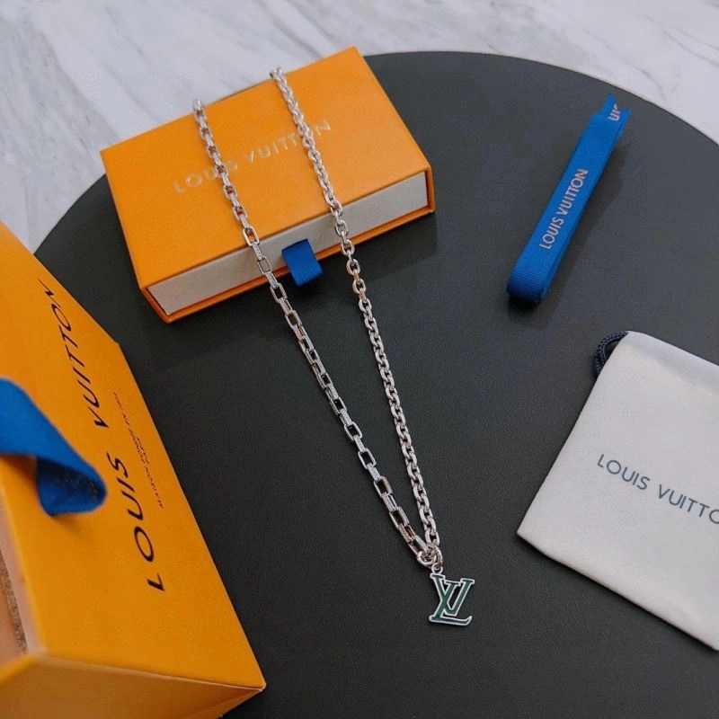Functional LX Necklaces 312180