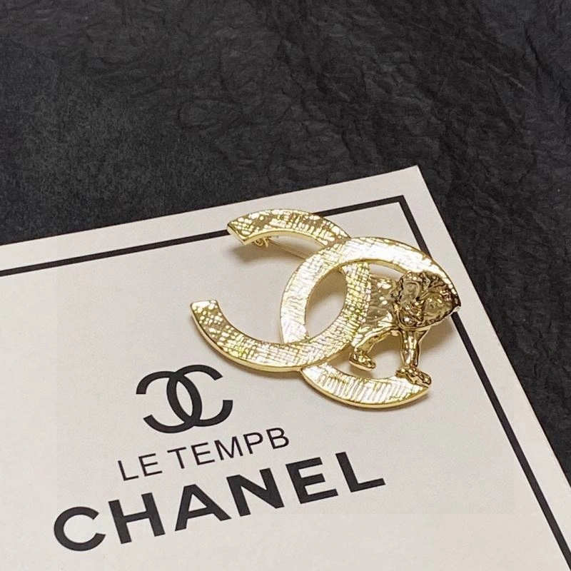 Compact Chxnxl Brooches 293514