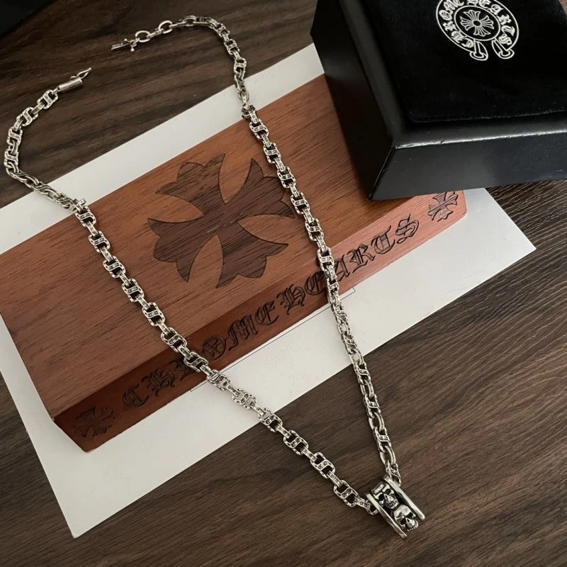 EasyMatch Chrxmx Hxxrts Necklaces 301584