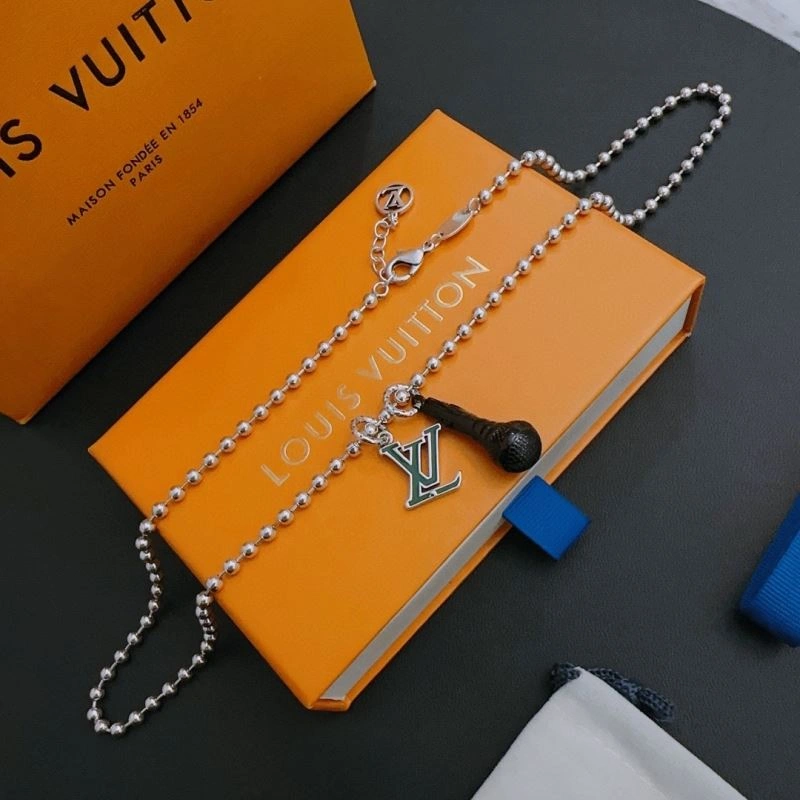 Refined LX Necklaces 312171
