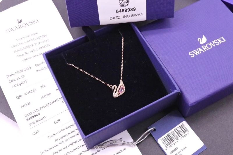 Swxrxvski Necklaces Resilient 315324