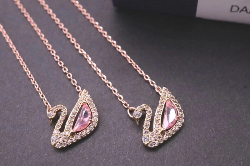 Swxrxvski Necklaces Resilient 315324