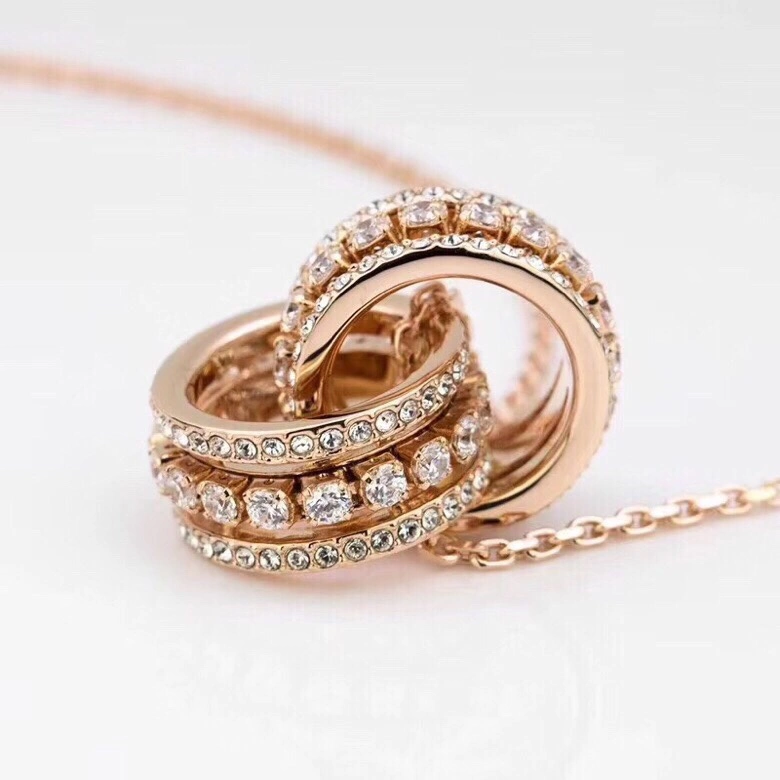 Swxrxvski Necklaces Cozy 315317