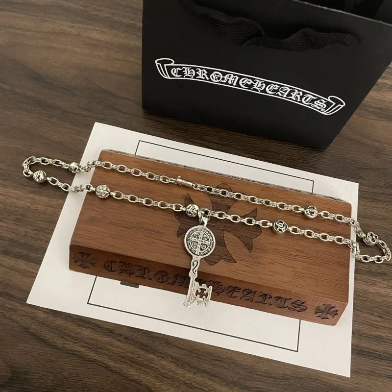Durable Chrxmx Hxxrts Necklaces 301576