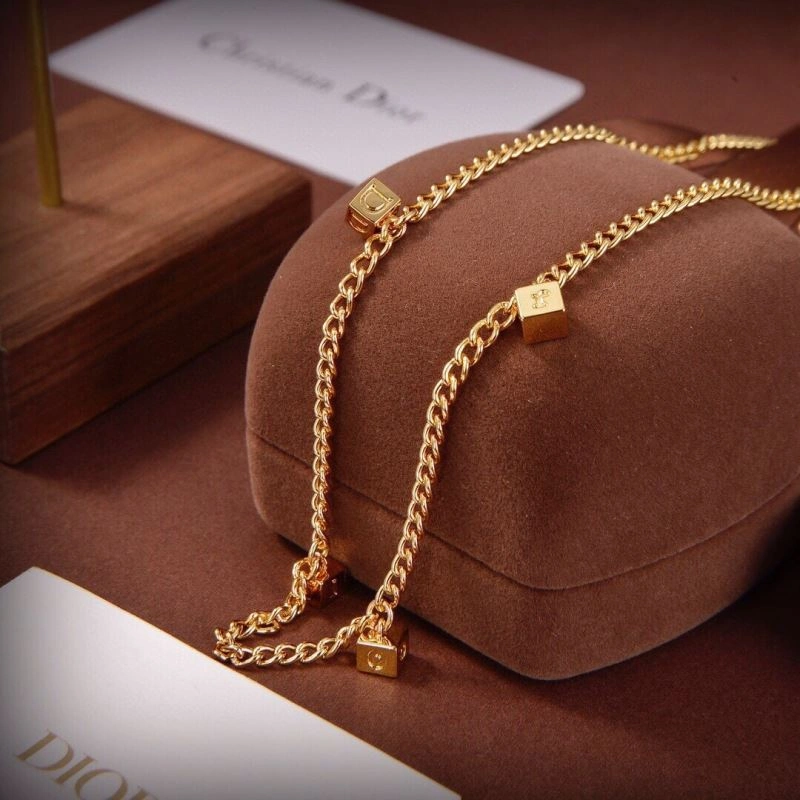 Versatile Christian Dxxr Necklaces 295565