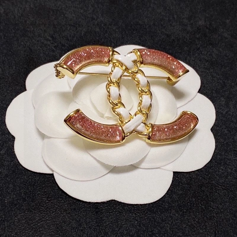 NewStyle Chxnxl Brooches 293509