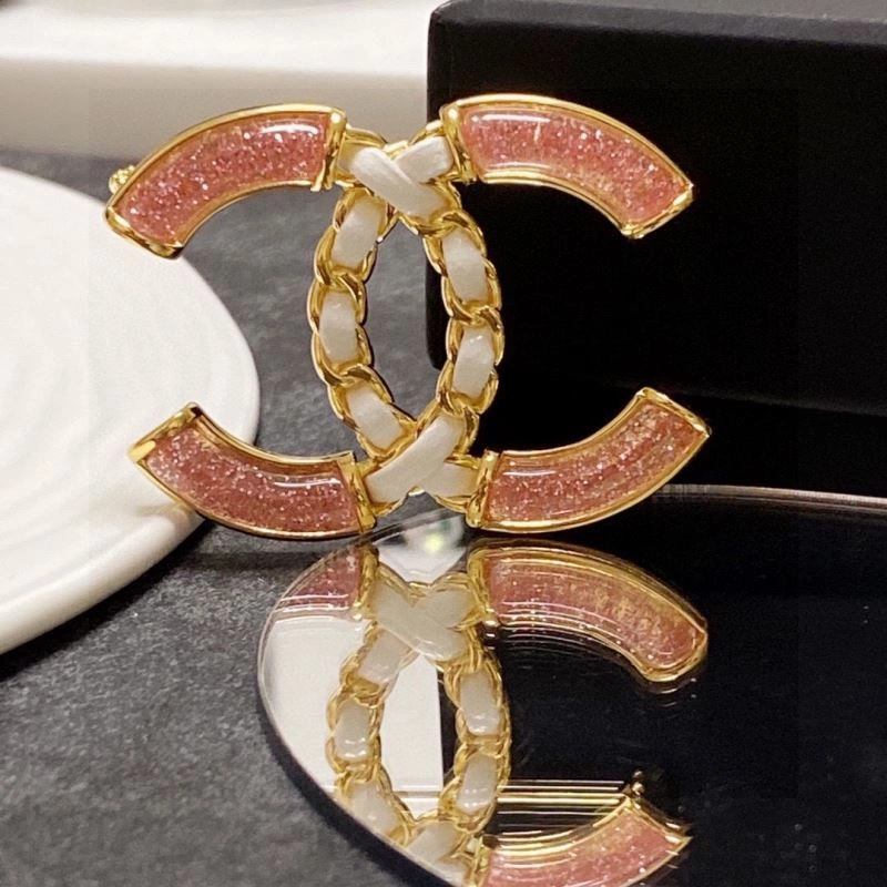 NewStyle Chxnxl Brooches 293509