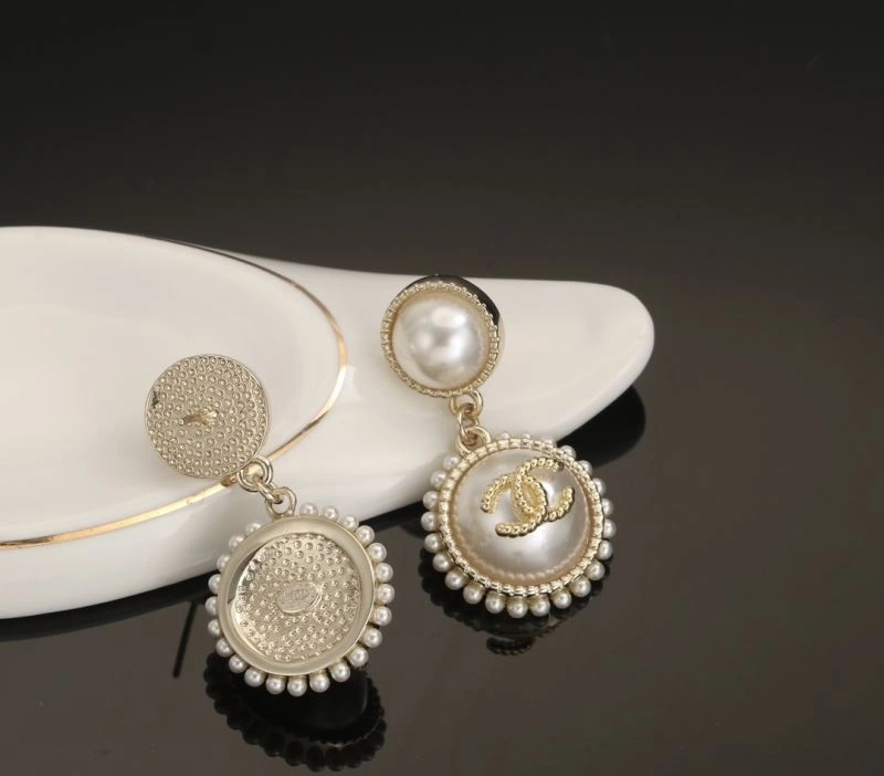 Vibrant Chxnxl Earrings 293427