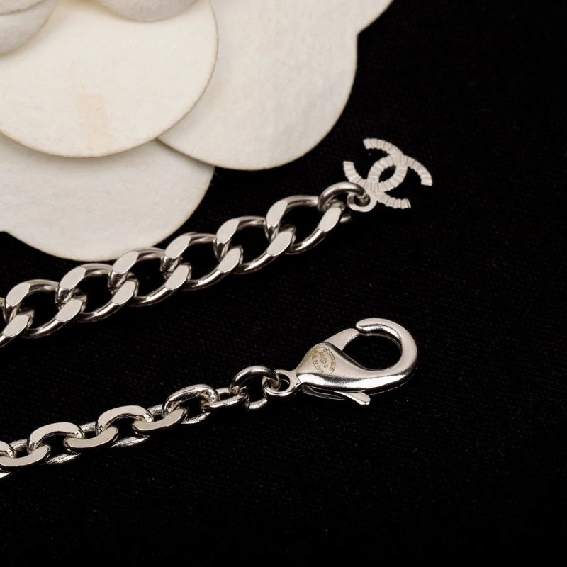HighQuality Chxnxl Necklaces 293204
