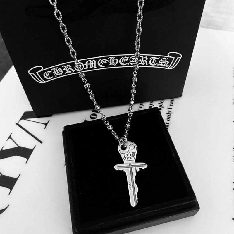GoAnywhere Chrxmx Hxxrts Necklaces 301566