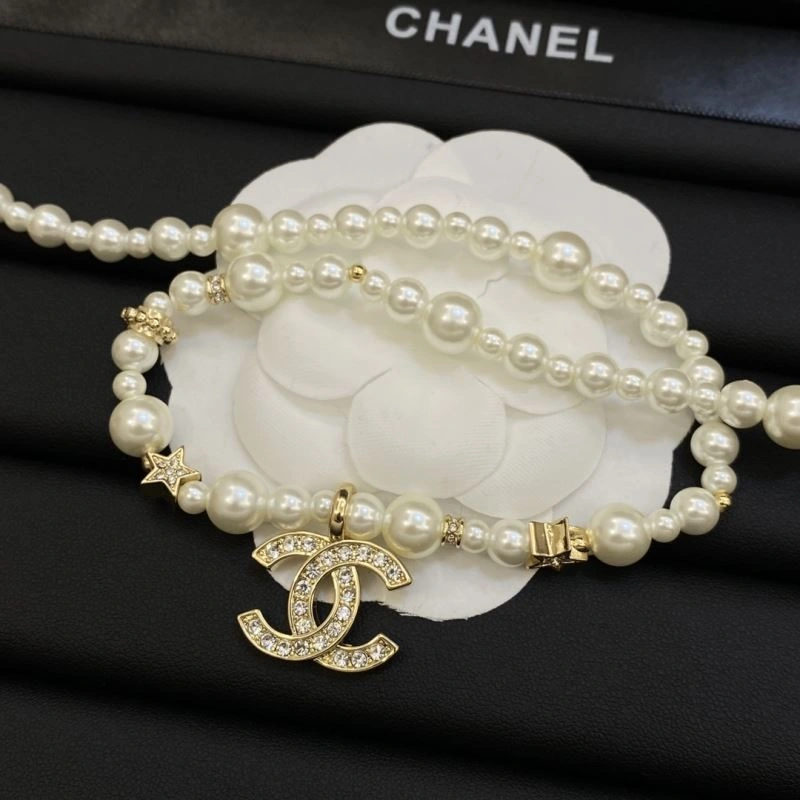 Stylish Chxnxl Necklaces 293199