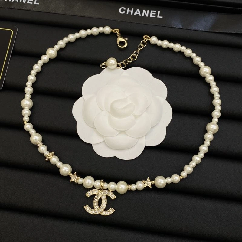 Stylish Chxnxl Necklaces 293199