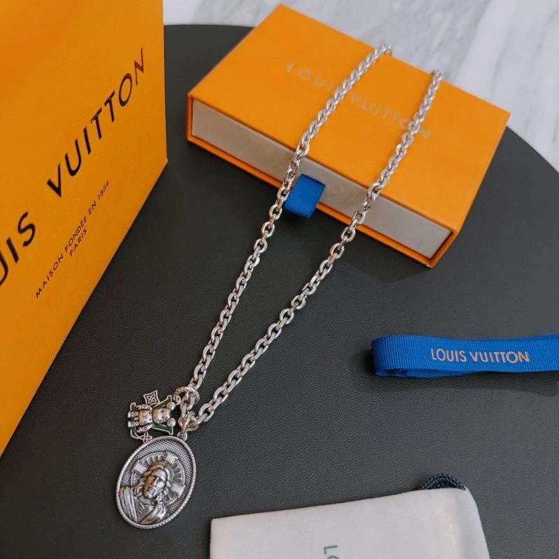 Timeless LX Necklaces 312156