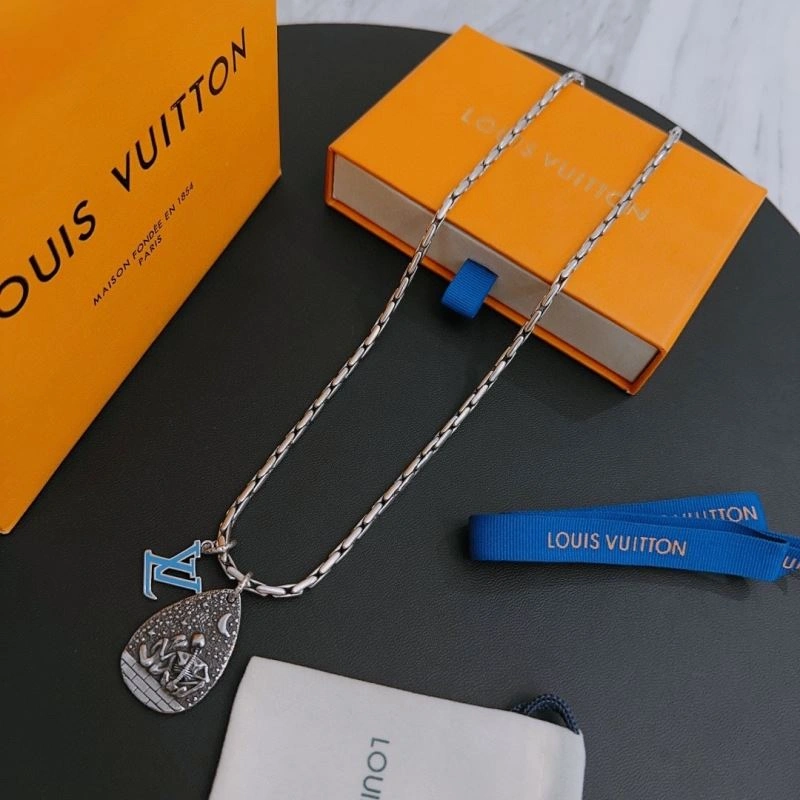 Resilient LX Necklaces 312145
