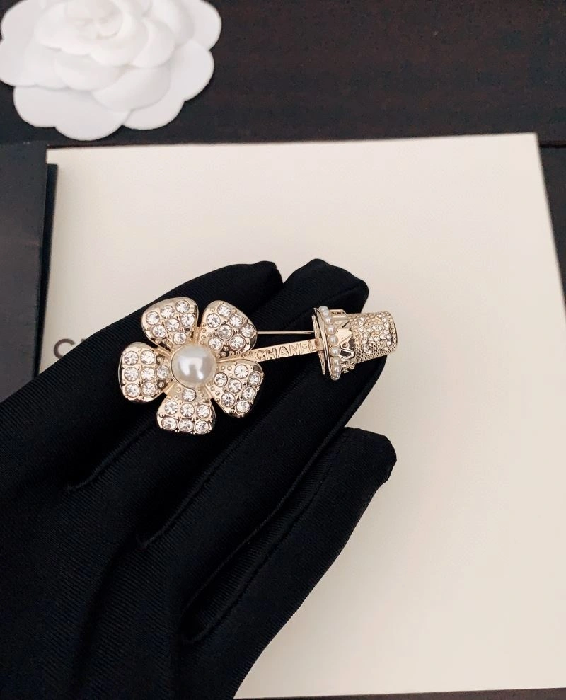 HighQuality Chxnxl Brooches 293500