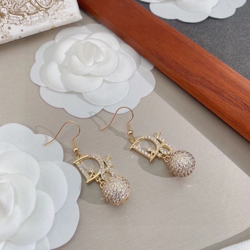 Christian Dxxr Earrings ModernLook 295606