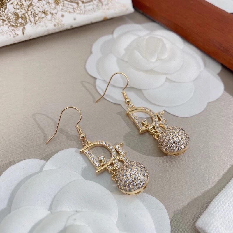 Christian Dxxr Earrings ModernLook 295606