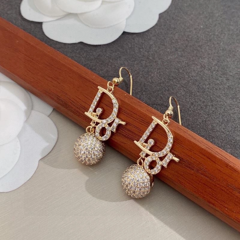 Christian Dxxr Earrings ModernLook 295606