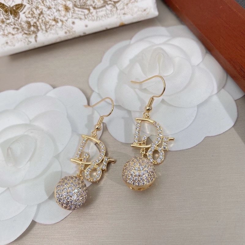 Christian Dxxr Earrings ModernLook 295606