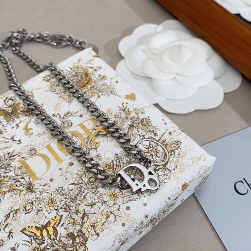 Christian Dxxr Necklaces Comfortable 295561