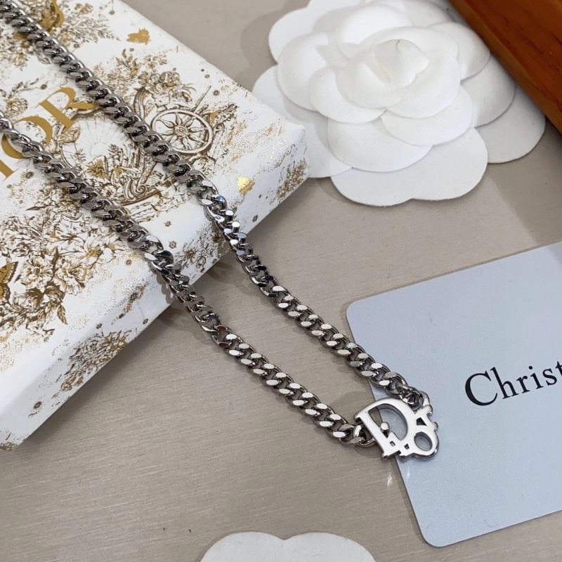 Christian Dxxr Necklaces Comfortable 295561