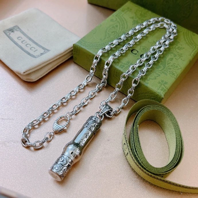 Versatile Gxccx Necklaces 307392