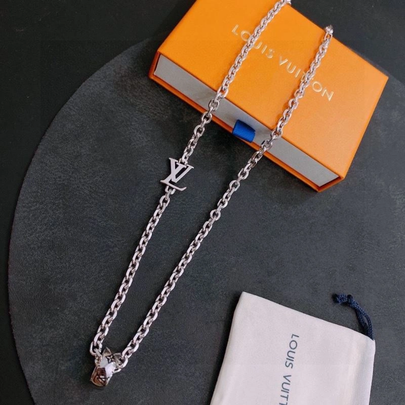 Versatile LX Necklaces 312148