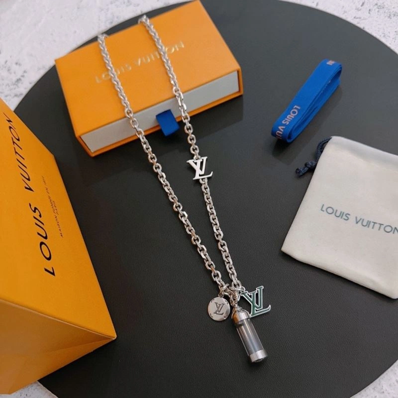 NewStyle LX Necklaces 312134