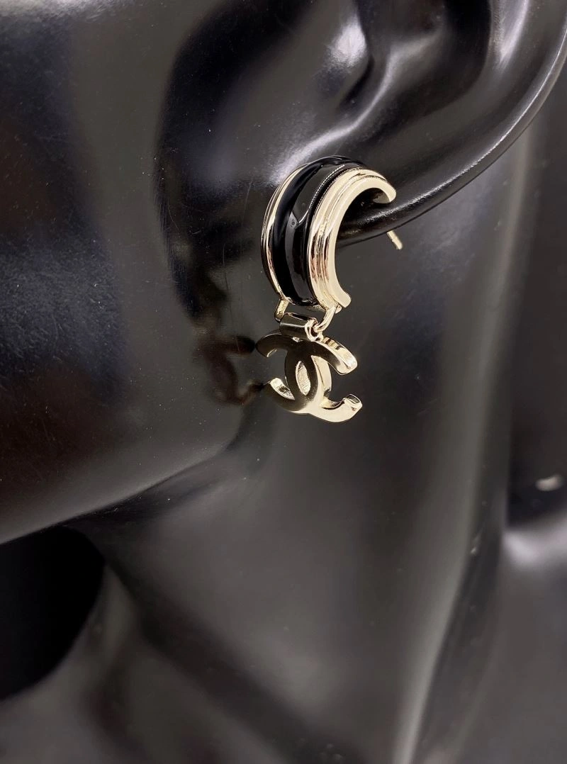 Flexible Chxnxl Earrings 293424