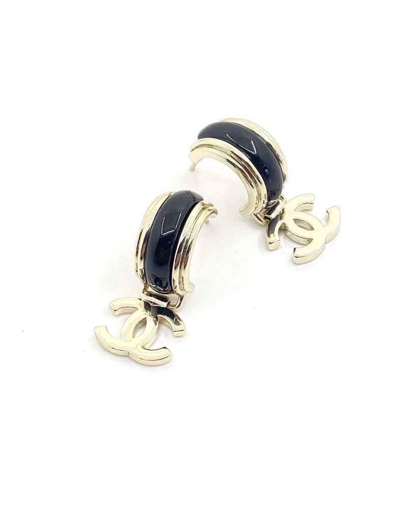 Flexible Chxnxl Earrings 293424
