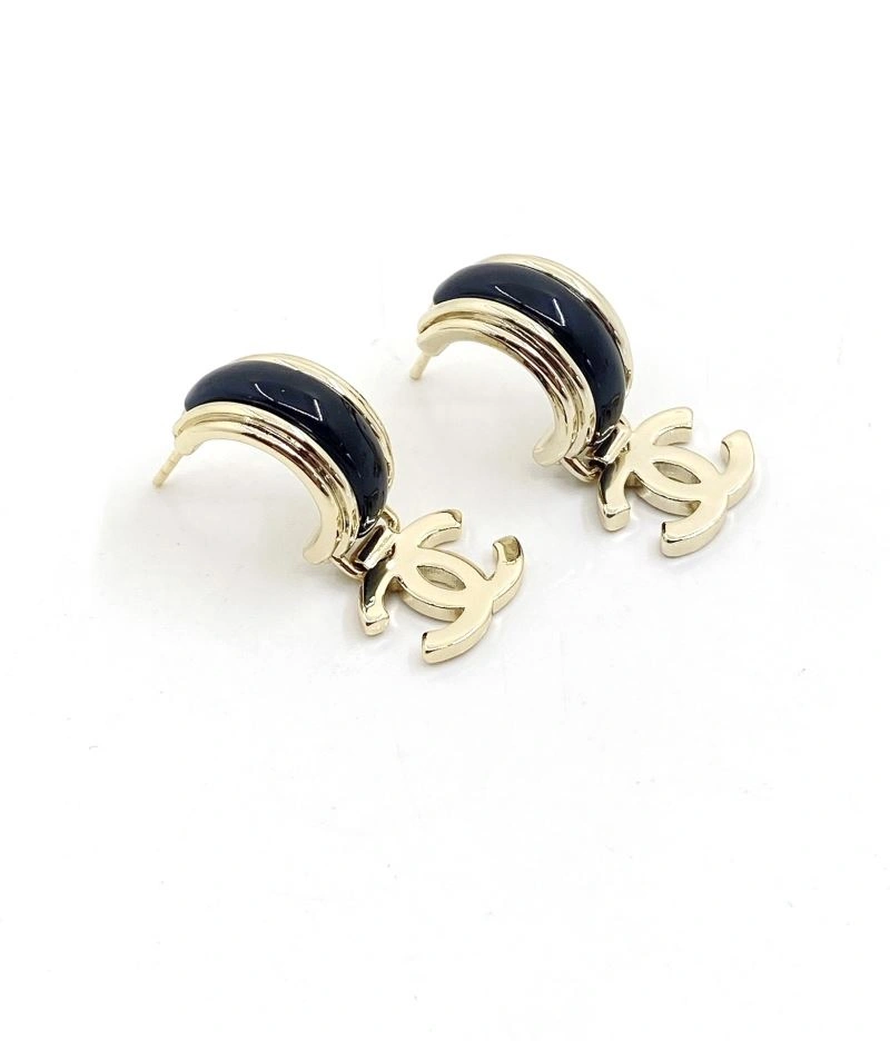 Flexible Chxnxl Earrings 293424