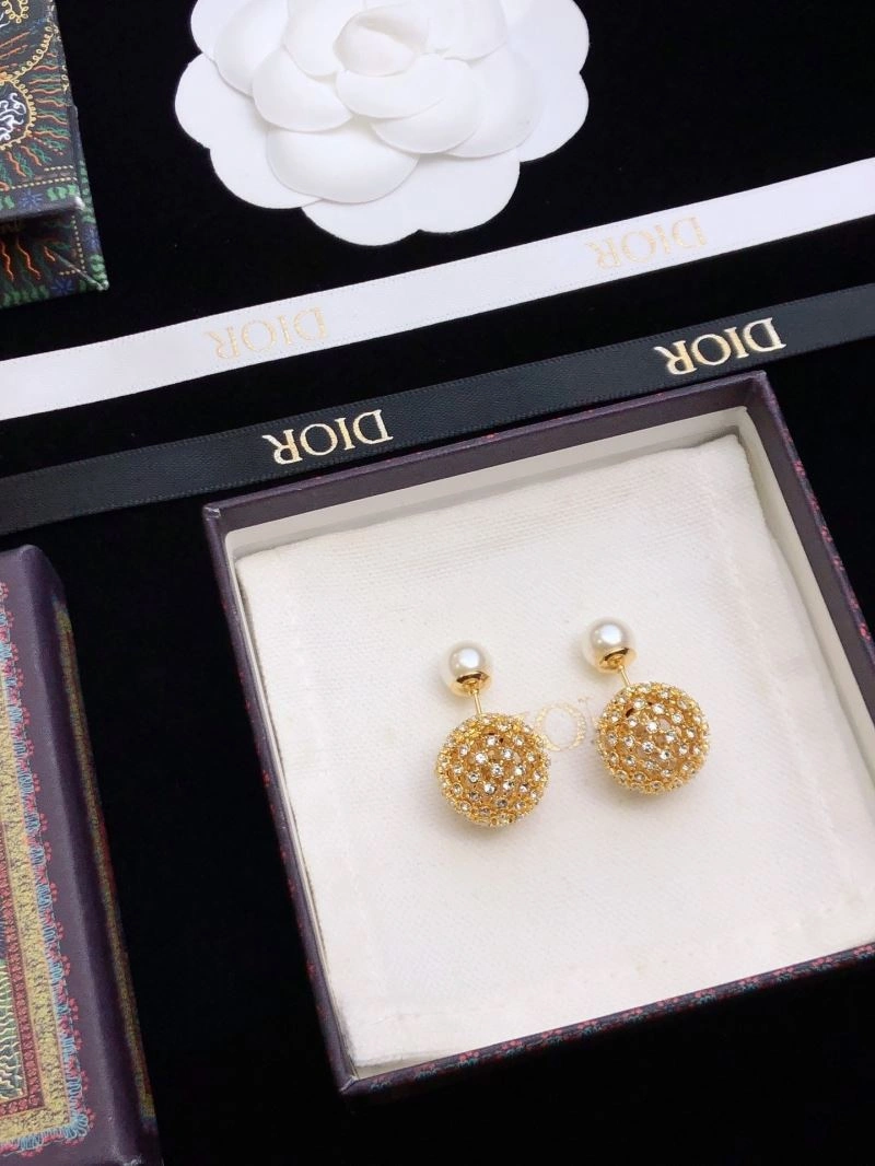 Christian Dxxr Earrings Durable 295601