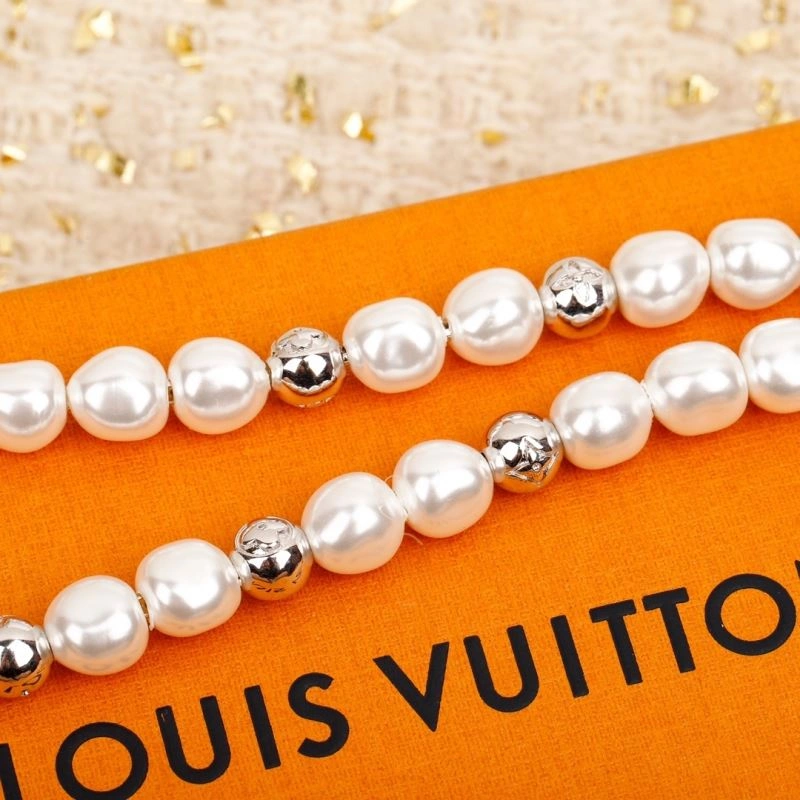 Affordable LX Necklaces 312126