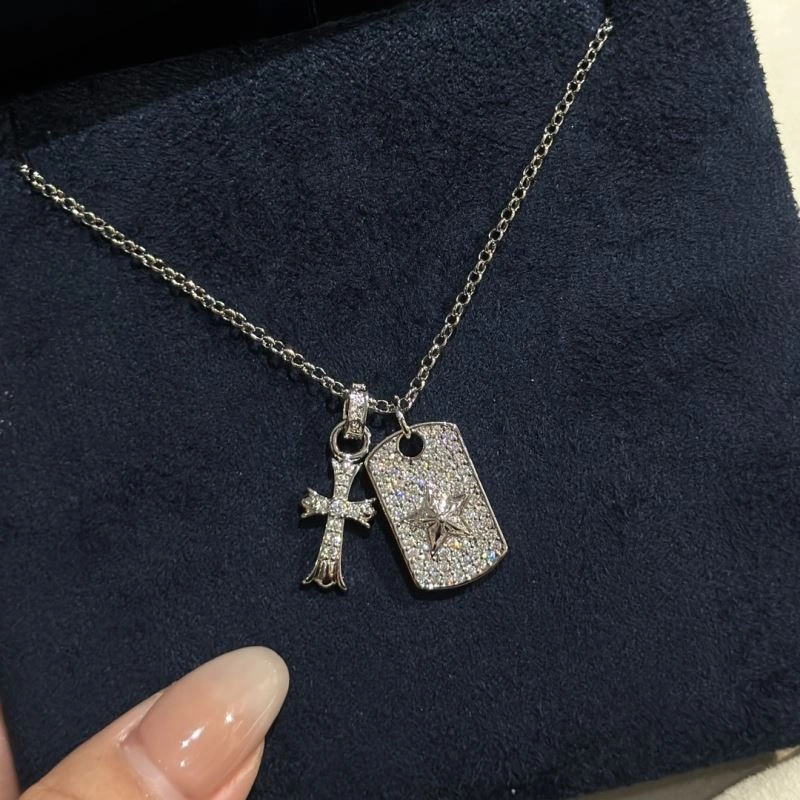 NewStyle Chrxmx Hxxrts Necklaces 301275