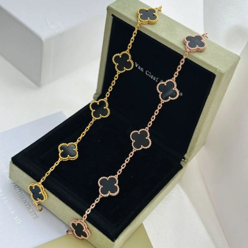 Elegant Vcx Bracelets 315918